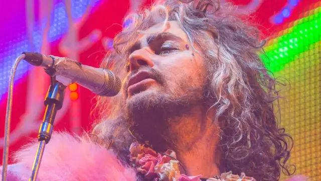 Video thumbnail for Things Not Everyone Knows About Wayne Coyne From The Flaming Lips