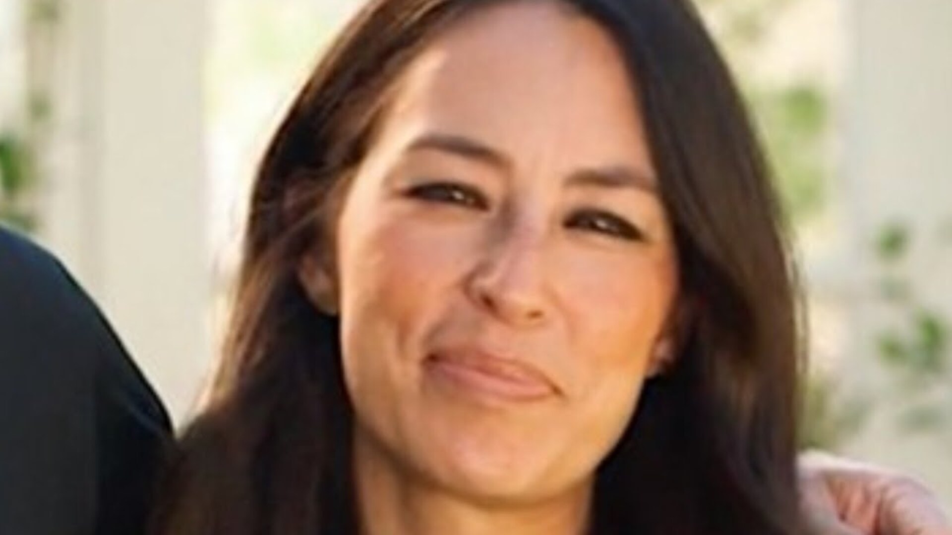 Video thumbnail for Your Favorite HGTV Shows Are All Fake & Here's How You Can Tell