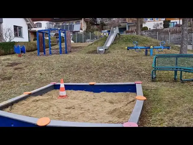 Video thumbnail for Spielplatz "Beinleshalde" in 72351 - Geislingen