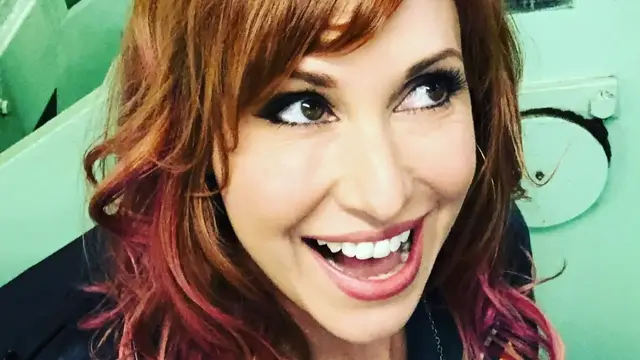 Video thumbnail for The Untold Truth Of Kari Byron From Mythbusters