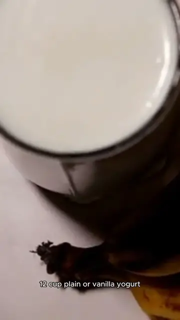 Video thumbnail for banana smoothie recipe