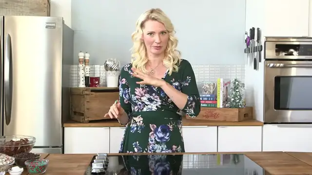 'Video thumbnail for Vegan HOLIDAY No-Bake Candy Cane Brownies ¦ Gluten Free & Dairy Free Dessert (720p 24fps)'