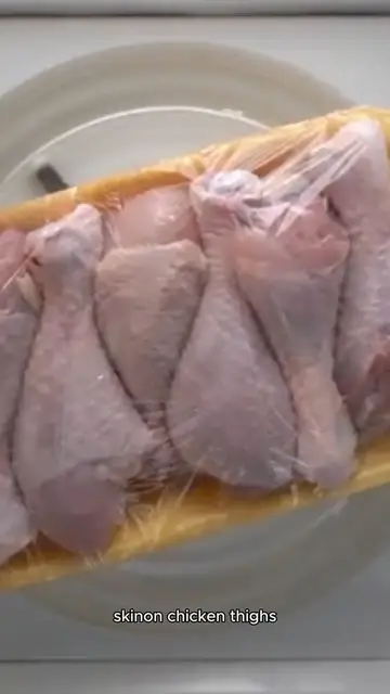 Video thumbnail for smothered chicken recipe