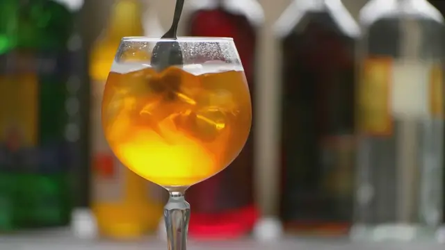 Video thumbnail for Easy Aperol Spritz Recipe_ A Refreshing Italian Cocktail