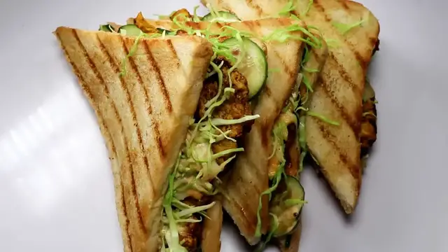Video thumbnail for Easy Grilled Chicken Sandwich Recipe