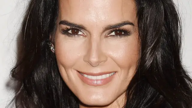 'Video thumbnail for Angie Harmon's Daughter Is All Grown Up & Could Be Her Twin'