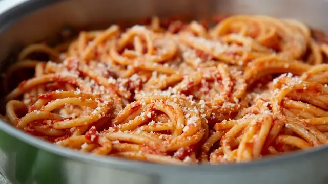 'Video thumbnail for Classic 5-Ingredient Bucatini all'Amatriciana Recipe'