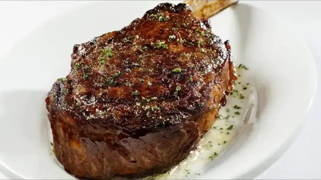 'Video thumbnail for Chain Steakhouse Showdown: Worst To Best'
