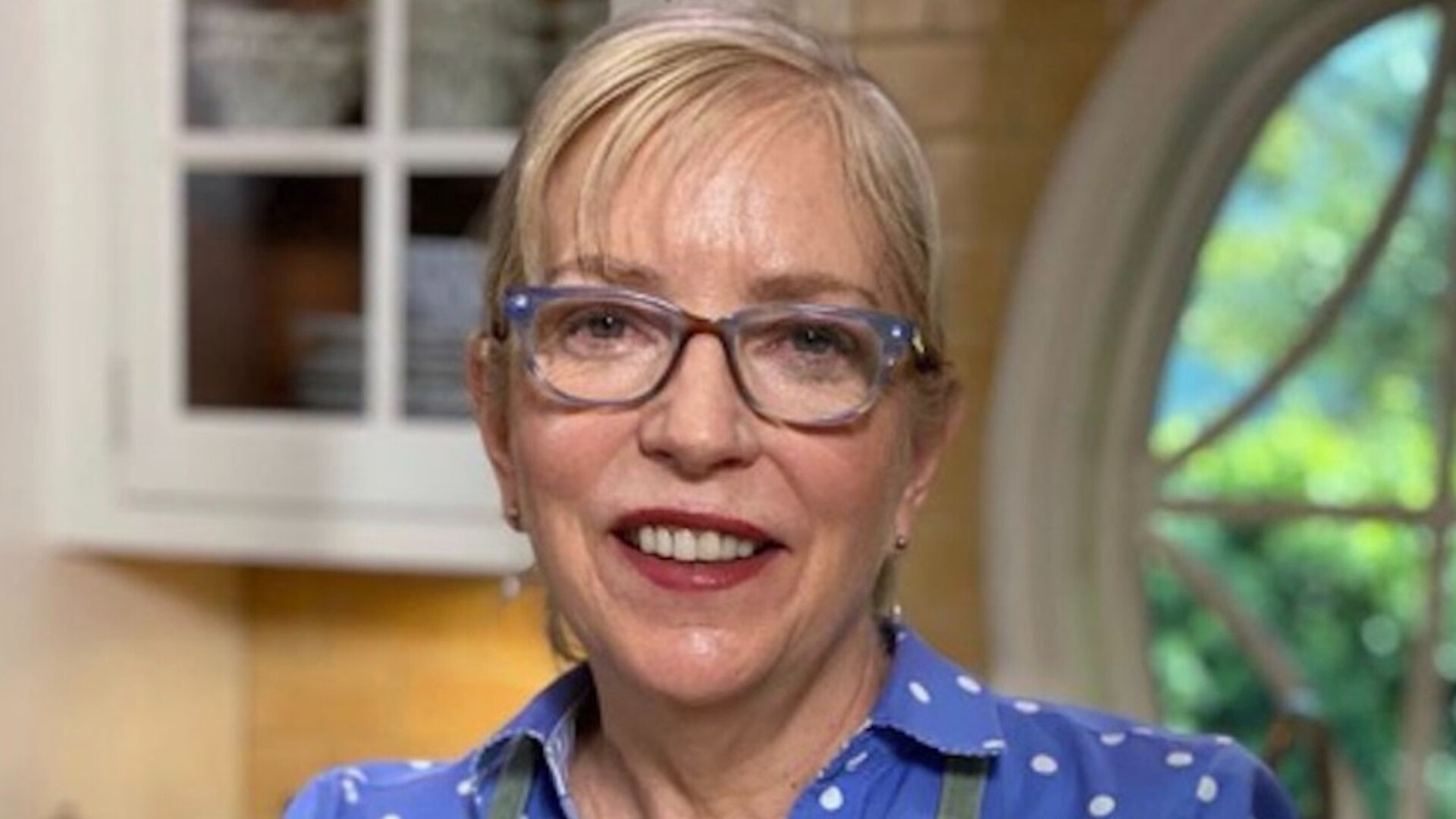 Video thumbnail for What Really Happened To Food Network Star Sara Moulton?