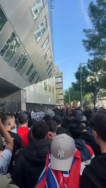 'Video thumbnail for PSG fans chanting against messi'