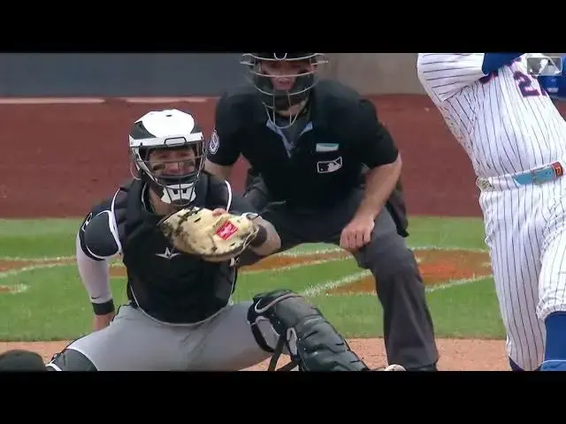 Video thumbnail for Mark Vientos HAMMERS a Three-Run Home Run! | 6th HR of 2025 | New York Mets | 05/28/2025