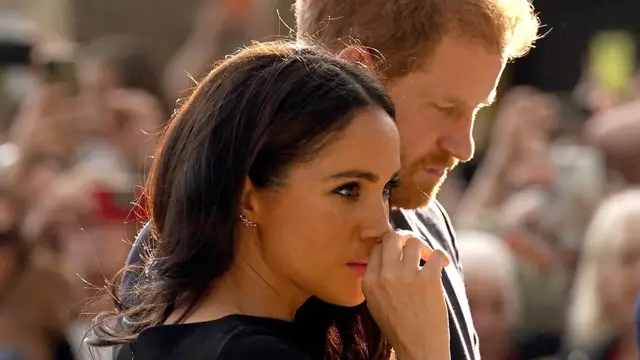 'Video thumbnail for Awkward Harry & Meghan Moments That Made People Uncomfortable'