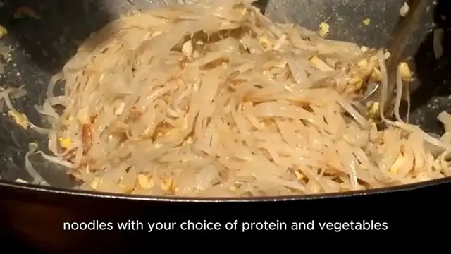 Video thumbnail for drunken noodles recipe