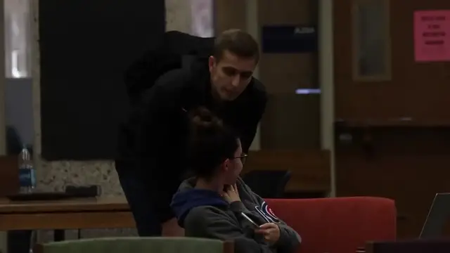 Video thumbnail for Looking Over Peoples Shoulder(720P HD)