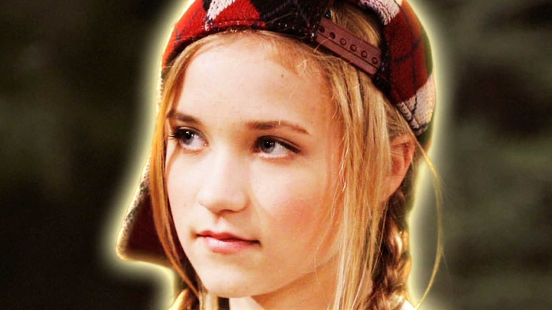 Video thumbnail for The Stunning Transformation Of Emily Osment