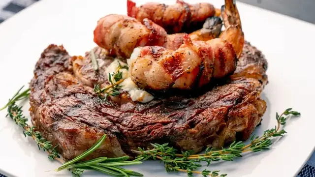 Video thumbnail for 8 Seafood Restaurants That Excel At Steak And 4 That Fail