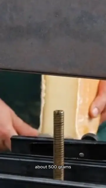 Video thumbnail for baked brie recipe