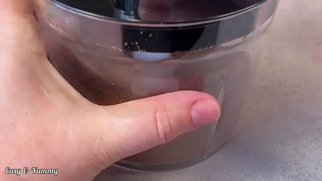 Video thumbnail for No-Bake Mini Ferrero Rocher Cheesecakes. No gelatine, no added eggs. Easy & Yummy (720p 60fps)