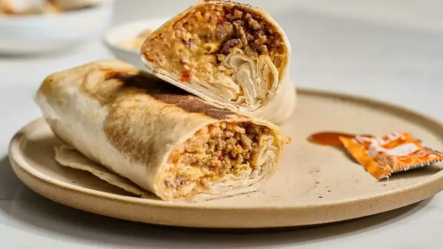 Video thumbnail for Deluxe Taco Bell Grilled Cheese Burrito Recipe