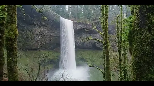 'Video thumbnail for Free Waterfall 4k Videoclip _ Nature Videos _ Youstock(360P)'
