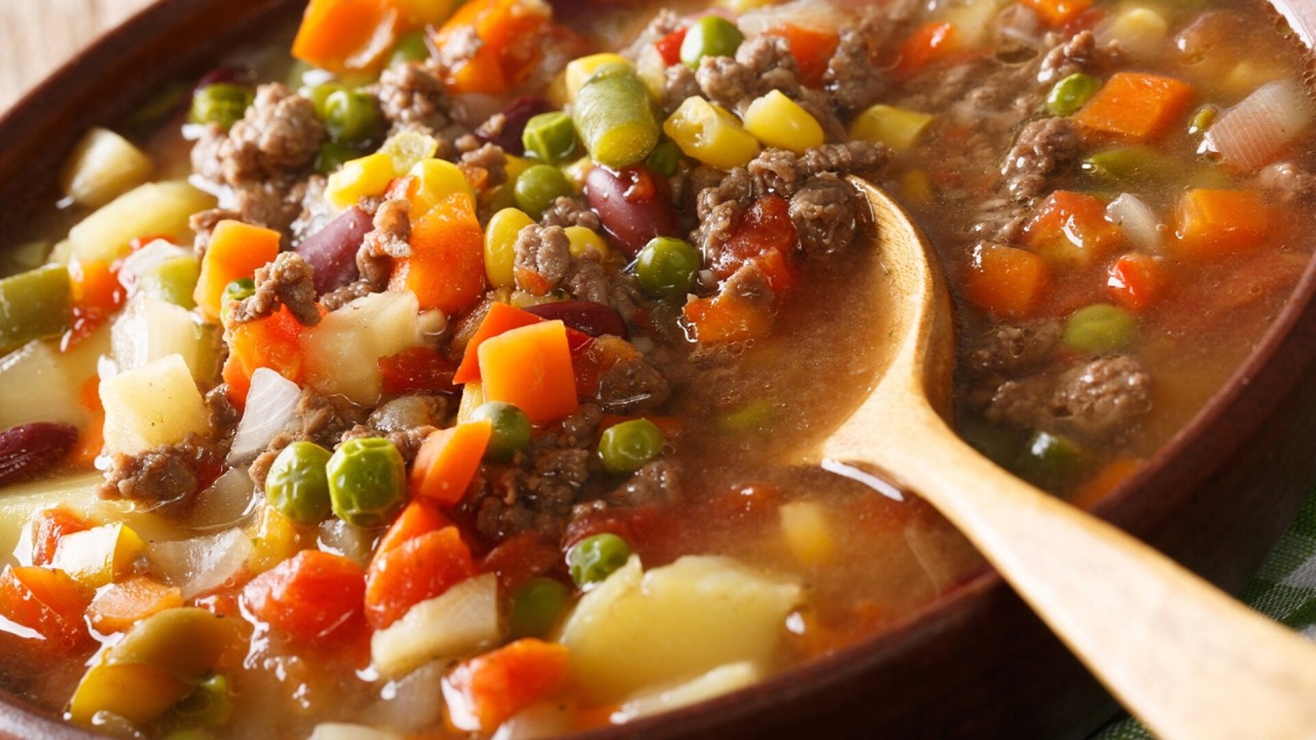 Video thumbnail for The Underrated Canned Soups Everyone Should Really Try