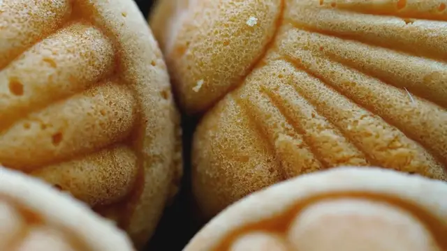 Video thumbnail for Keto Cinnamon Sugar Donut Holes: Satisfy Your Sweet Tooth Without Derailing Your Diet