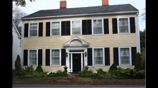 Video thumbnail for Liverpool, Nova Scotia