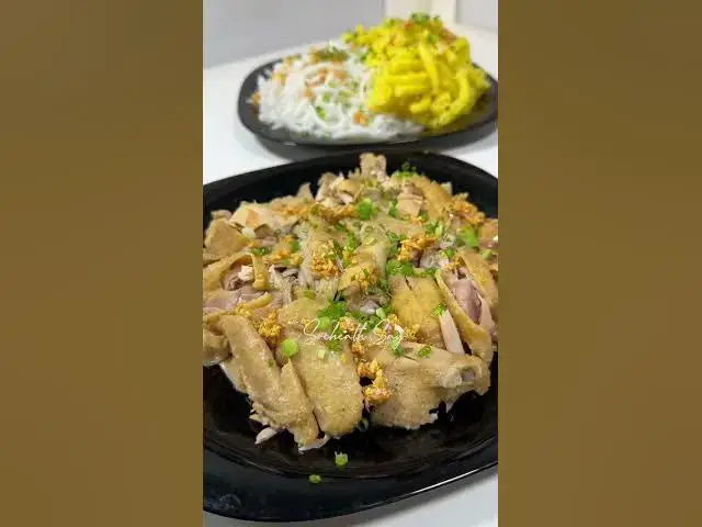 Video thumbnail for Simple Cambodian Dishes at Home | របៀបធ្វើទឹកស៊ុបមាន់ញាំជាមួយមីសួររឺលោតអោយមានរស់ជាតិឆ្ងាញ់
