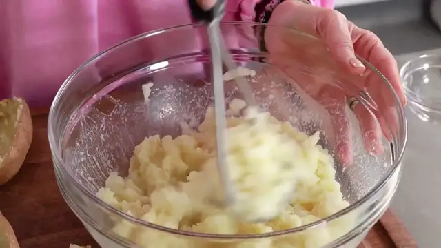 'Video thumbnail for How to Make Ultimate Twice Baked Potatoes ¦ Get Cookin' ¦ Allrecipes 720p 30fps'