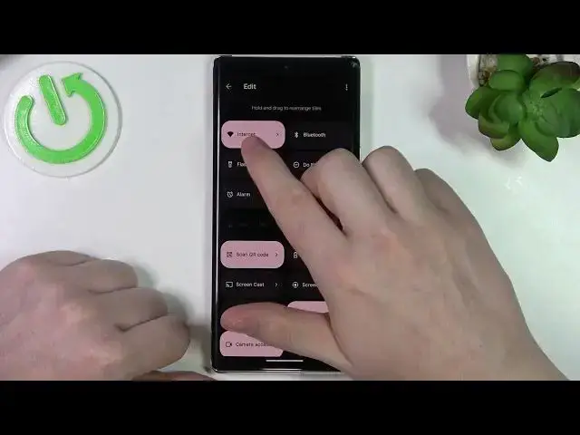 Video thumbnail for How to Enable Flashlight in Android 13 – Find Flashlight