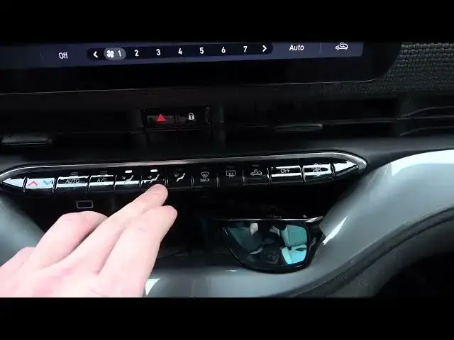 'Video thumbnail for How to Change Blowing Direction in Fiat 500 Electric ( 2020 - now ) - Adjust Airflow Direction'