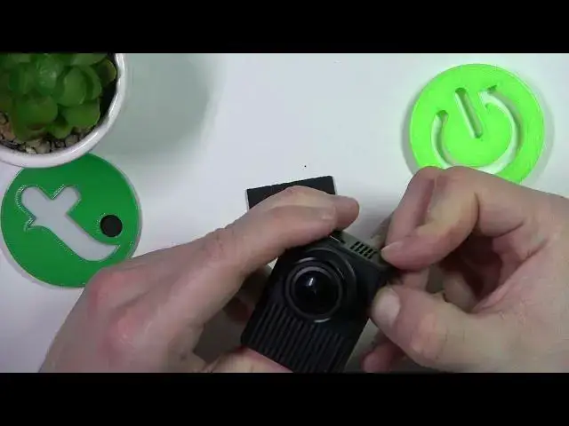 'Video thumbnail for How to Input SD Card into Garmin Dash Cam Tandem?'