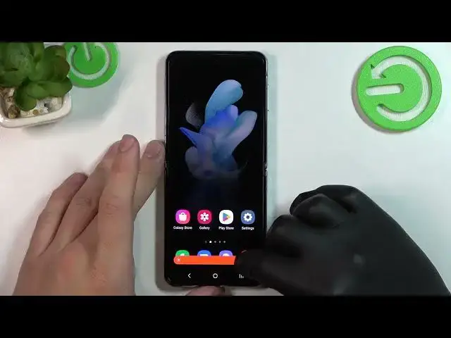 'Video thumbnail for How to change display brightness level on Samsung Galaxy Z Flip4'