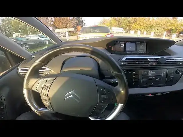 Video thumbnail for How to Enable or Disable Parking Sensors Feedback in Citroen C4 Picasso II ( 2013 – 2018 )