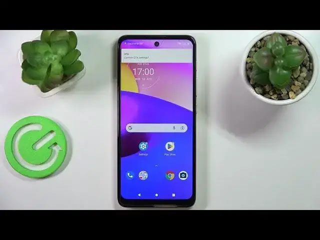 'Video thumbnail for How to Turn On the Speaker during the Phone Call on the MOTOROLA Moto E40'