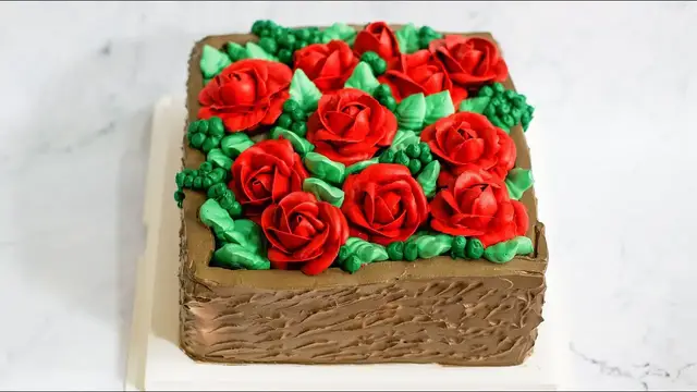 'Video thumbnail for Flowers decoration on chocolate birthday cake for anniversary | Délicieux Pie | Shot on iPhone'