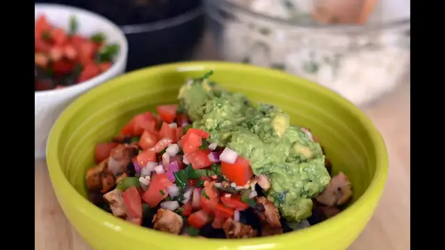 Video thumbnail for Chipotle Chicken Burrito Bowl Recipe - How to Make a Burrito Bowl - SyS