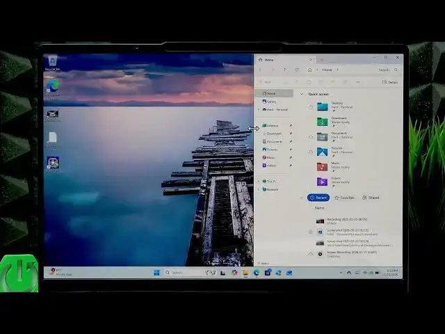 Video thumbnail for LENOVO Yoga Slim 7 – How to Enter Split Screen