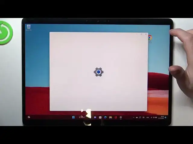 'Video thumbnail for Microsoft Surface Pro X - How To Change Screen Resolution'