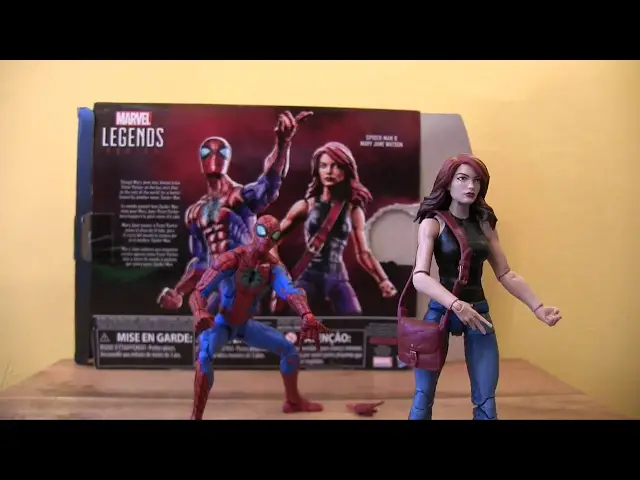 Video thumbnail for Unboxing/Review: Marvel Legends 6" Spider-Man & Mary Jane 2 Pack