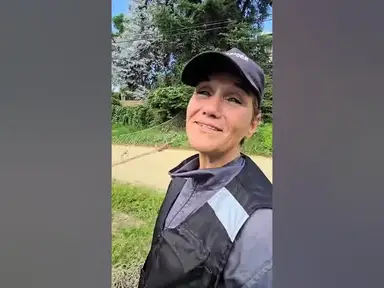 'Video thumbnail for Atraparon a un ciervo axis que deambulaba por la zona norte de Carlos Paz'