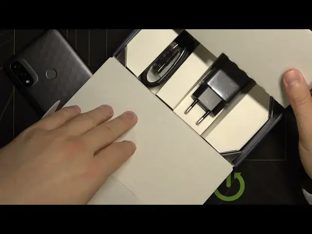 'Video thumbnail for Does the Motorola Moto E20 come with a Protective Silicon Case? EU Distribution'