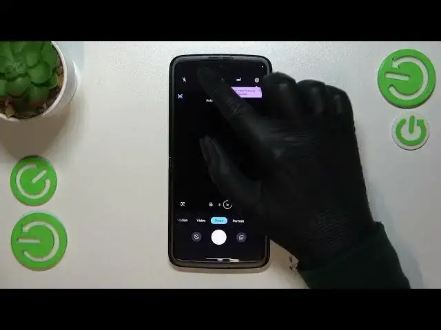 Video thumbnail for How to Activate Camera Timer on Motorola Razr 2022 - Adjust Camera Timer