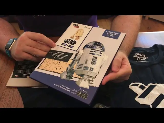 Video thumbnail for Loot Crate unboxing and review September 2017