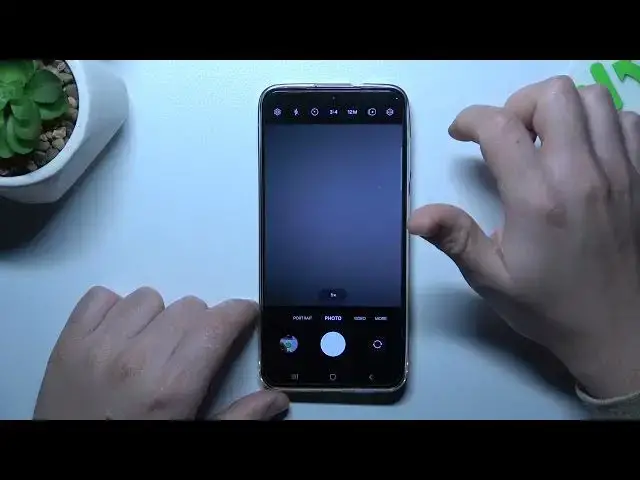 'Video thumbnail for How to Take Live Motion Photos on SAMSUNG Galaxy S24+'