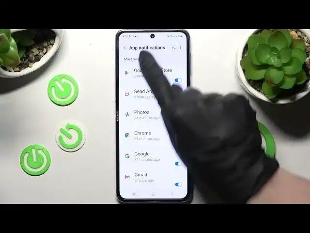 'Video thumbnail for How to Turn On / Off App Notifications on Samsung Galaxy Z Flip4 - Manage App Notifications'