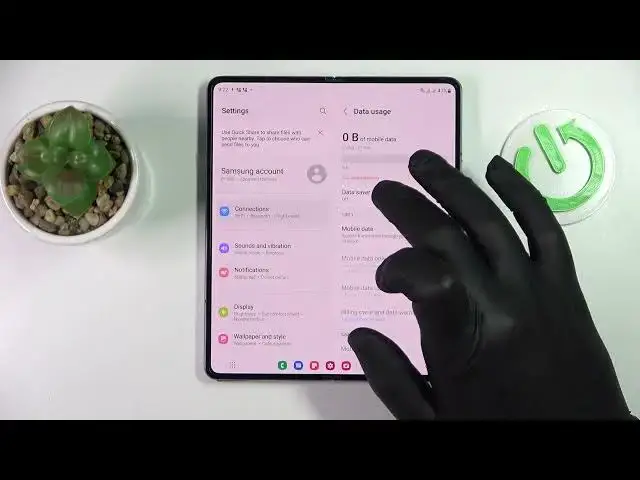 Video thumbnail for SAMSUNG Galaxy Z Fold 4 - How To Enable Data Saver