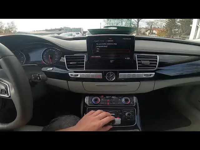 'Video thumbnail for How to Find and Manage Garage Doors Opener Settings in Audi A8 D4 ( 2010 - 2017 )'