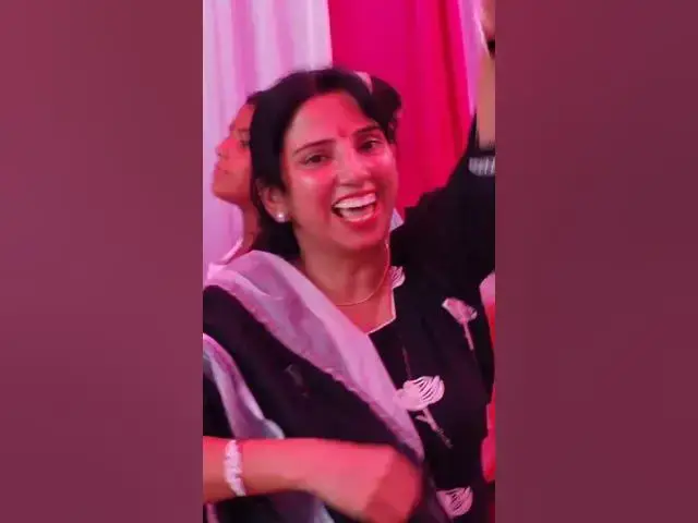 Video thumbnail for delhi में फिर से हम भगवा लहराएंगे