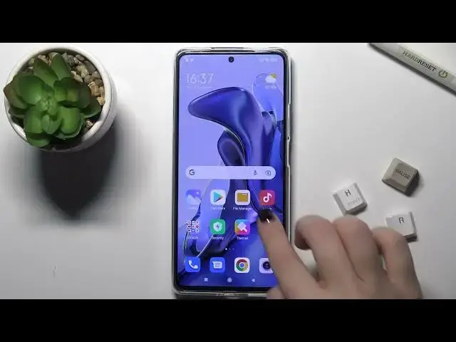 Video thumbnail for How to Install the iOS Keyboard on XIAOMI 11T - Green Apple Keyboard App